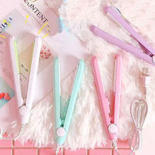 Carregar imagem no visualizador da galeria, Mini Chapinha Cabelo Portátil Bivolt
